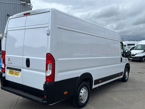 Citroen Relay RELAY 35 HEAVY L4 DIESEL 2.2 Blue HDi H2 Van 140ps Enterprise Edition 6