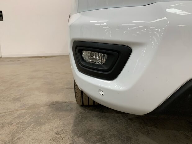 Ford Transit Transit 350 L3 Diesel RWD 2.0 Eco Blue 170ps H2 Limited Van 5