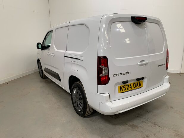 Citroen Berlingo Citroen Berlingo XL Diesel 1.5 Blue HDi 100ps Van Driver 5