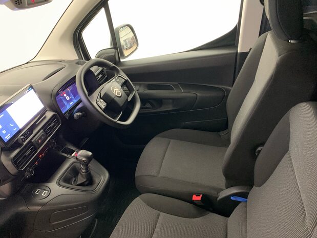 Citroen Berlingo Citroen Berlingo XL Diesel 1.5 Blue HDi 100ps Van Driver 16