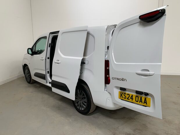Citroen Berlingo Citroen Berlingo XL Diesel 1.5 Blue HDi 100ps Van Driver 11