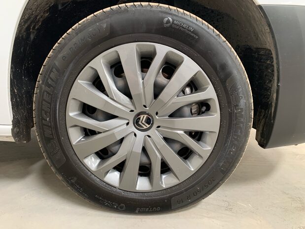 Citroen Berlingo Citroen Berlingo XL Diesel 1.5 Blue HDi 100ps Van Driver 4