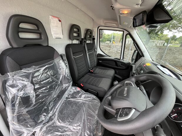Iveco Daily 70C18 High-Roof Business Van / Versalift VTM 170F Access Platform *NEW* 23