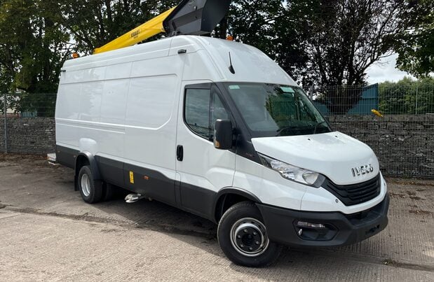 Iveco Daily 70C18 3.0ltr High-Roof Business Van / Versalift VTM 170F Access Platform