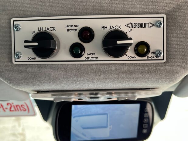 Iveco Daily 70C18 High-Roof Business Van / Versalift VTM 170F Access Platform *NEW* 22