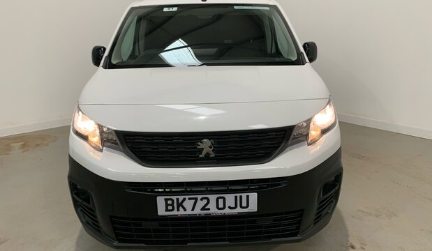 Peugeot Partner Partner Standard Diesel 1000 1.5 Blue HDi Professional Prem Van