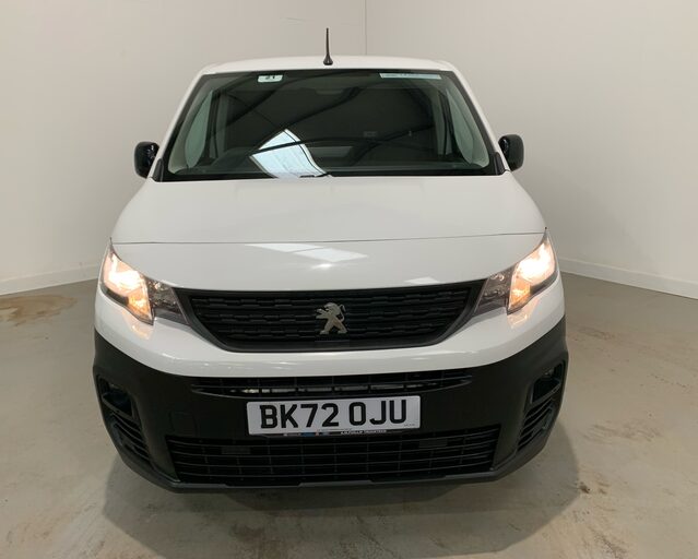 Peugeot Partner Partner Standard Diesel 1000 1.5 Blue HDi Professional Prem Van