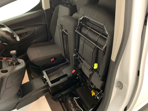 Peugeot Partner Partner Standard Diesel 1000 1.5 Blue HDi Professional Prem Van 24