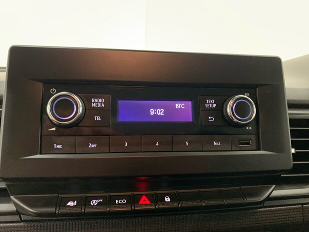 Renault Trafic Trafic LWB Diesel LL30 Blue dCi 130 Business Van 20