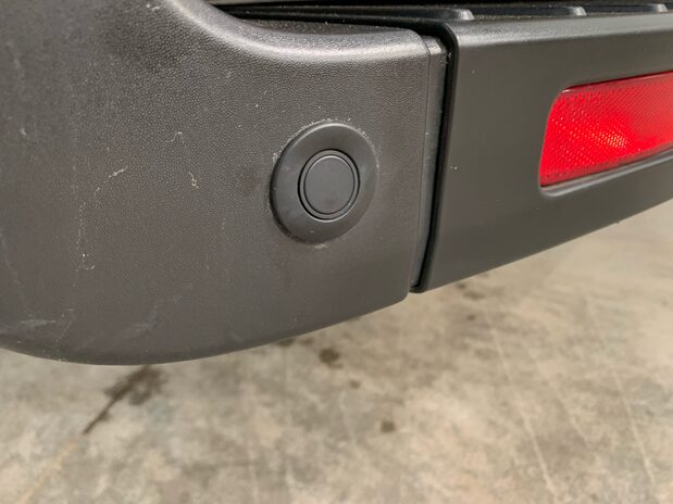 Ford Transit Transit 460 L4 Minibus Diesel RWD 2.0 Ecoblue 130ps H3 17-Seater Leader 12