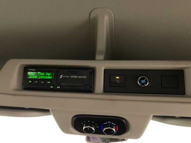 Ford Transit Transit 460 L4 Minibus Diesel RWD 2.0 Ecoblue 130ps H3 17-Seater Leader 25