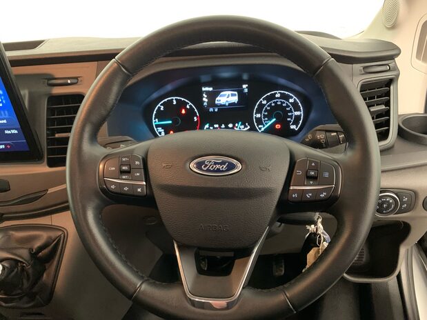 Ford Transit Transit 460 L4 Minibus Diesel RWD 2.0 Ecoblue 130ps H3 17-Seater Leader 17