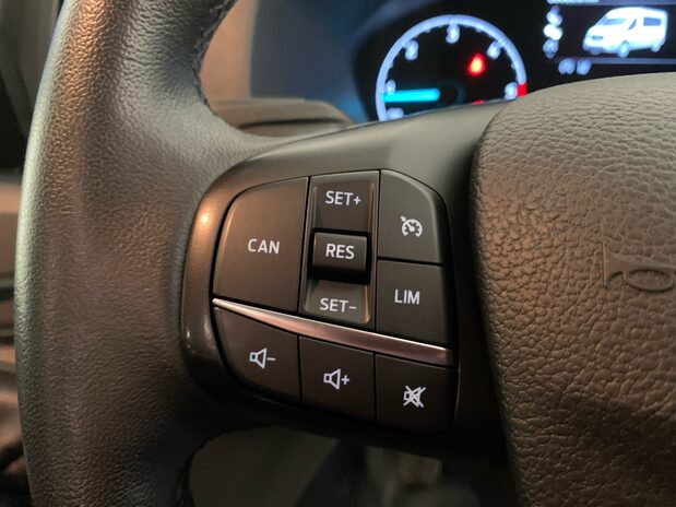 Ford Transit Transit 460 L4 Minibus Diesel RWD 2.0 Ecoblue 130ps H3 17-Seater Leader 18