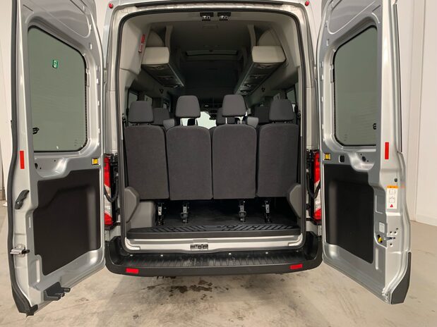 Ford Transit Transit 460 L4 Minibus Diesel RWD 2.0 Ecoblue 130ps H3 17-Seater Leader 10