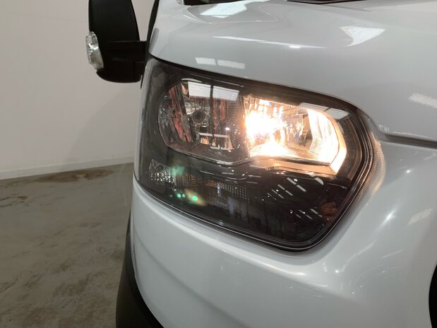 Ford Transit Transit 350 L3 Diesel RWD 2.0 Eco Blue 105ps H3 Leader Van 4