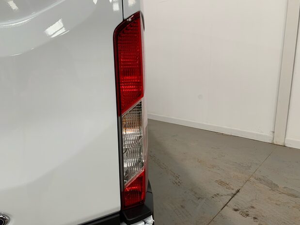 Ford Transit Transit 350 L3 Diesel RWD 2.0 Eco Blue 105ps H3 Leader Van 10