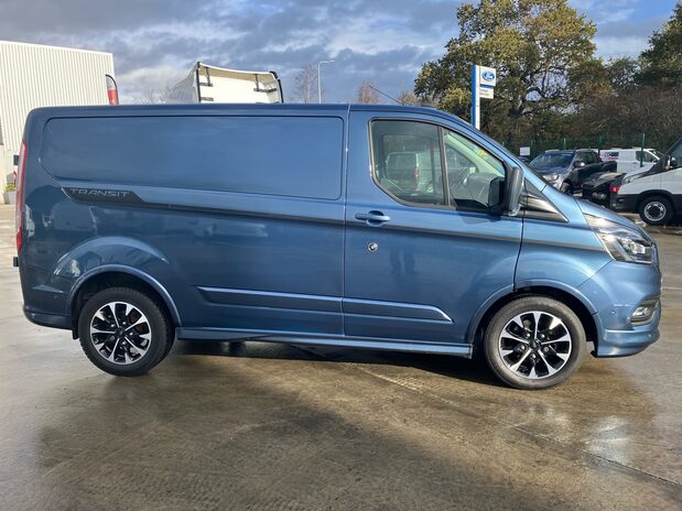 Ford Transit Custom Transit Custom 2.0 EcoBlue 185ps Low Roof Sport Van Auto 8