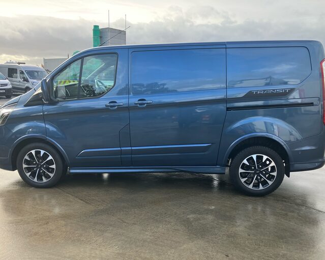 Ford Transit Custom Transit Custom 2.0 EcoBlue 185ps Low Roof Sport Van Auto