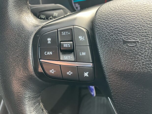 Ford Transit Custom Transit Custom 2.0 EcoBlue 185ps Low Roof Sport Van Auto 18