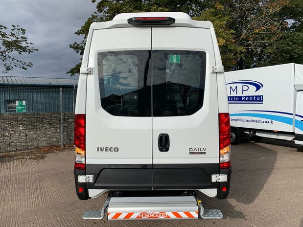 Iveco Daily 65C18H A8 B LMB/P 4100L WB Hi-Matic Minibus c/w lift & air suspension *NEW* 8