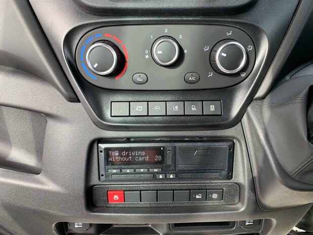 Iveco Daily 65C18H A8 B LMB/P 4100L WB Hi-Matic Minibus c/w lift & air suspension *NEW* 20