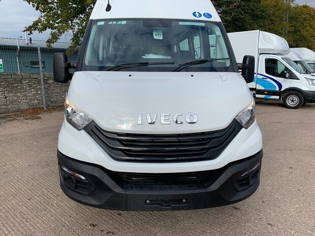 Iveco Daily 65C18H A8 B LMB/P 4100L WB Hi-Matic Minibus c/w lift & air suspension *NEW* 3