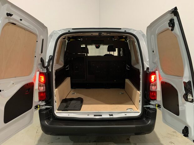 Peugeot Partner PEUGEOT PARTNER PROFESSIONAL L2 BHDI CREW VAN 21