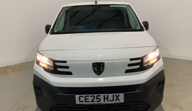 Peugeot Partner PEUGEOT PARTNER PROFESSIONAL L2 BHDI CREW VAN