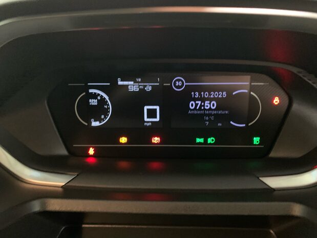 Peugeot Partner PEUGEOT PARTNER PROFESSIONAL L2 BHDI CREW VAN 26