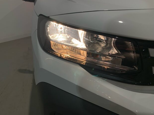 Peugeot Partner PEUGEOT PARTNER PROFESSIONAL L2 BHDI CREW VAN 17