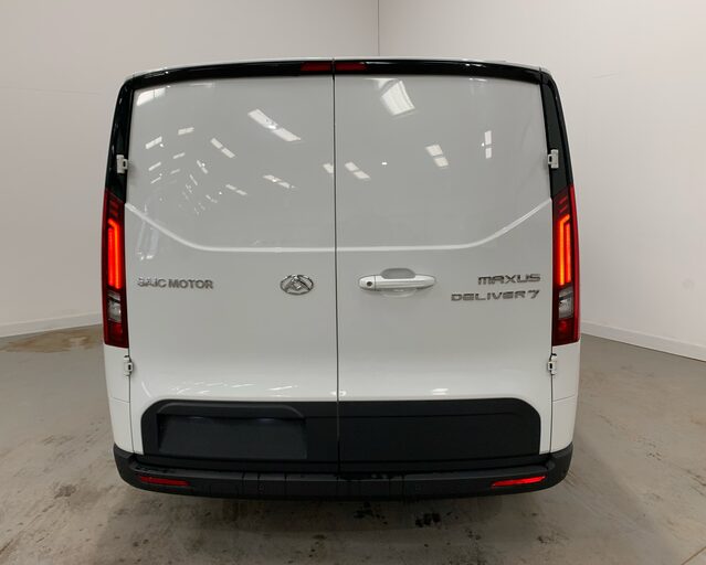 Maxus Deliver 7 BASE L2H1 Panel Van *pre-reg*