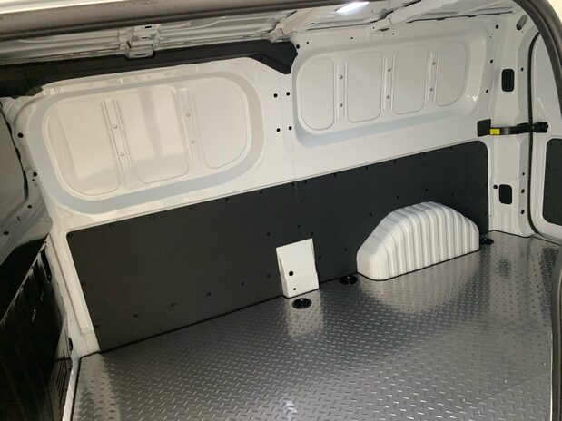 Maxus Deliver 7 BASE L2H1 Panel Van *pre-reg* 10