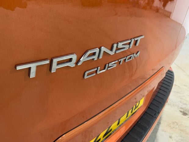 Ford Transit Custom Transit Custom 2.0 EcoBlue 130ps Low Roof D/Cab Limited Van 13