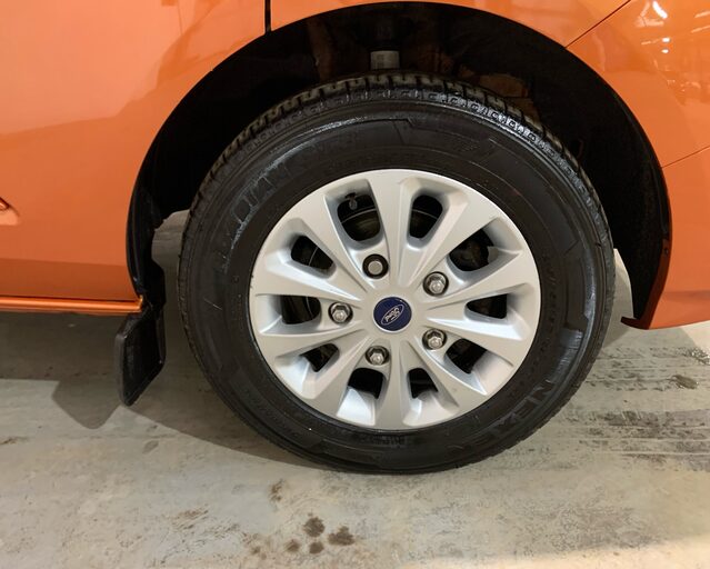 Ford Transit Custom Transit Custom 2.0 EcoBlue 130ps Low Roof D/Cab Limited Van