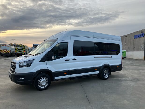 Ford Transit Transit 460L4 2.0 EcoBlue RWD 165ps H3 17 Seater Trend Auto 8