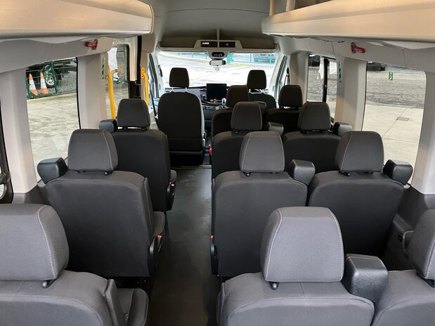 Ford Transit Transit 460L4 2.0 EcoBlue RWD 165ps H3 17 Seater Trend Auto 20
