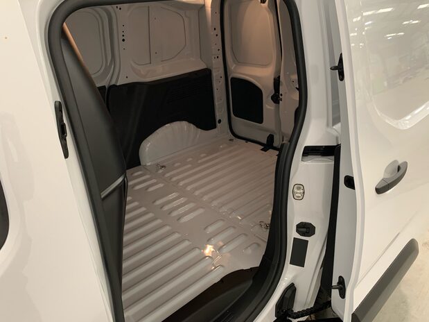 Fiat Doblo PRIMO L1 Multijet3 1.5 100PS *PRE-REG* 12