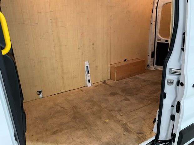 Ford Transit Transit 350 L3 Diesel RWD 2.0 Eco Blue 105ps H3 Leader Van 11