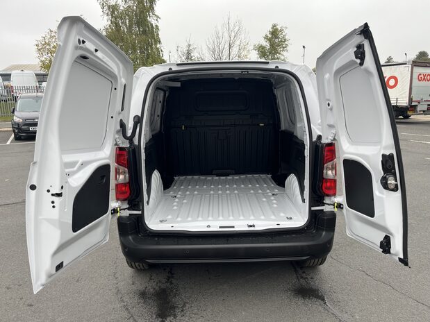 Fiat Doblo PRIMO L1 Multijet3 1.5 100PS S&S Manual MY24 *PRE-REG* 9