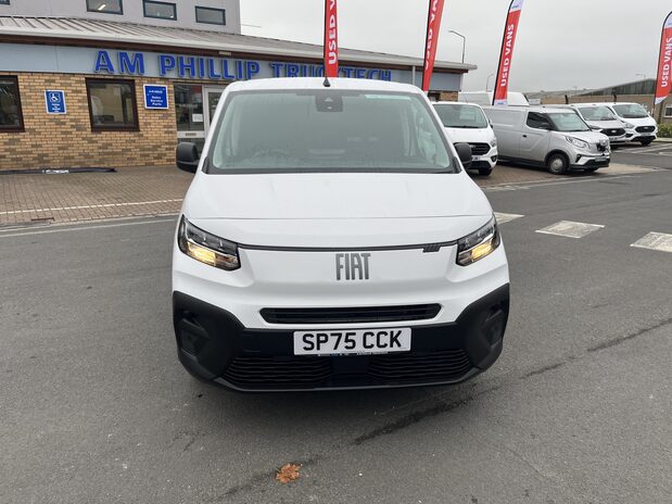 Fiat Doblo PRIMO L1 Multijet3 1.5 100PS S&S Manual MY24 *PRE-REG* 2