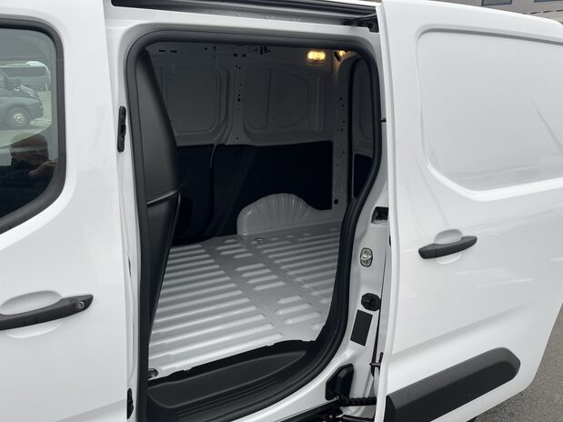 Fiat Doblo PRIMO L1 Multijet3 1.5 100PS S&S Manual MY24 *PRE-REG* 12