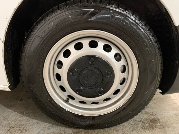 Vauxhall Vivaro Vivaro L2 Diesel 2900 1.5d 100PS Dynamic H1 Van 11