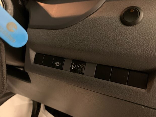 Vauxhall Vivaro Vivaro L2 Diesel 2900 1.5d 100PS Dynamic H1 Van 24