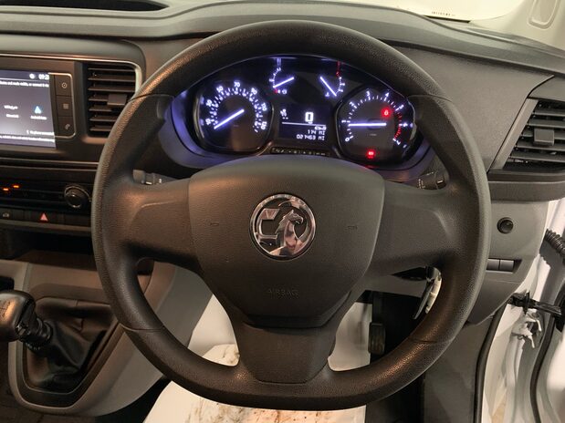 Vauxhall Vivaro Vivaro L2 Diesel 2900 1.5d 100PS Dynamic H1 Van 16