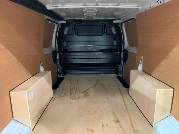 Vauxhall Vivaro Vivaro L2 Diesel 2900 1.5d 100PS Dynamic H1 Van 9