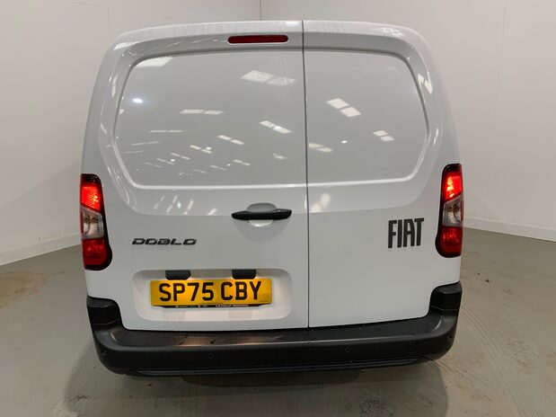 Fiat Doblo PRIMO L1 Multijet3 1.5 100ps S/&S H1 Van *pre-reg* 7