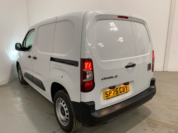 Fiat Doblo PRIMO L1 Multijet3 1.5 100ps S/&S H1 Van *pre-reg* 10