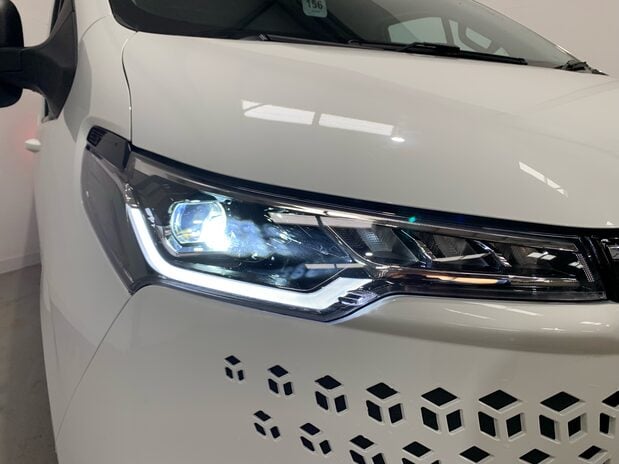 Maxus Deliver 7 BASE L2H1 Panel Van *pre-reg* 25