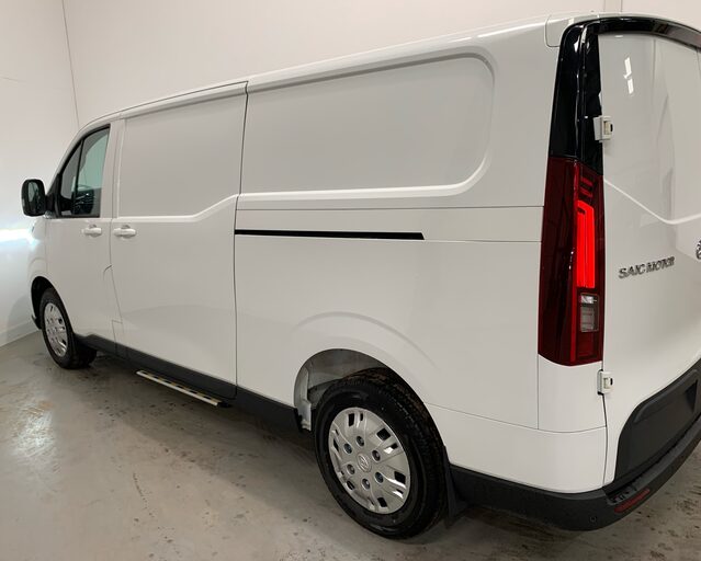 Maxus Deliver 7 BASE L2H1 Panel Van *pre-reg*