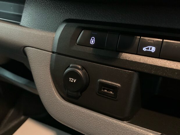 Vauxhall Vivaro VAUXHALL VIVARO L2 H1 F2900 DYNAMIC S/S 21